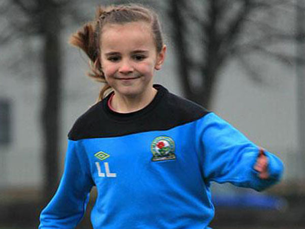 Blackburn Rovers fichó a una niña de 8 años