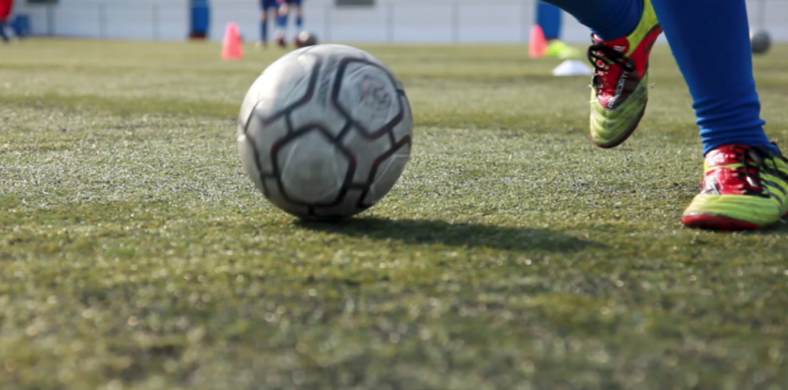 Entrenamiento de futbol SOLO PARA MUJERES