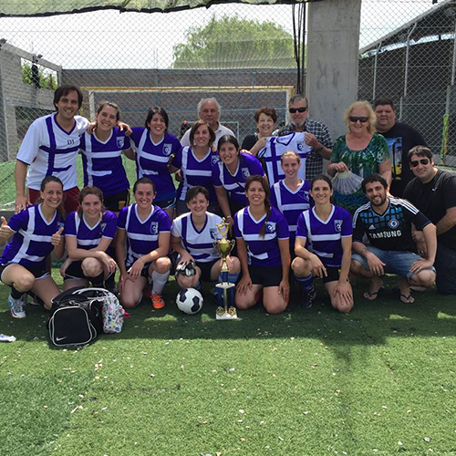 Fulbito FC: Un desafío convertido en equipo de fútbol femenino