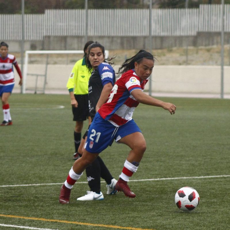 Yael Oviedo, la jugadora argentina que se destaca en España y sueña con jugar con el Mundial